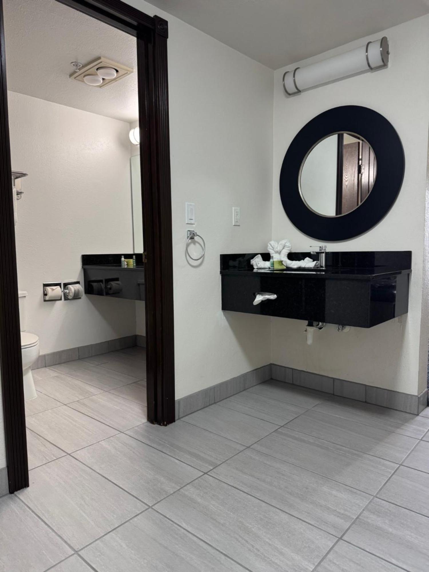Hotel Oyster Bay &